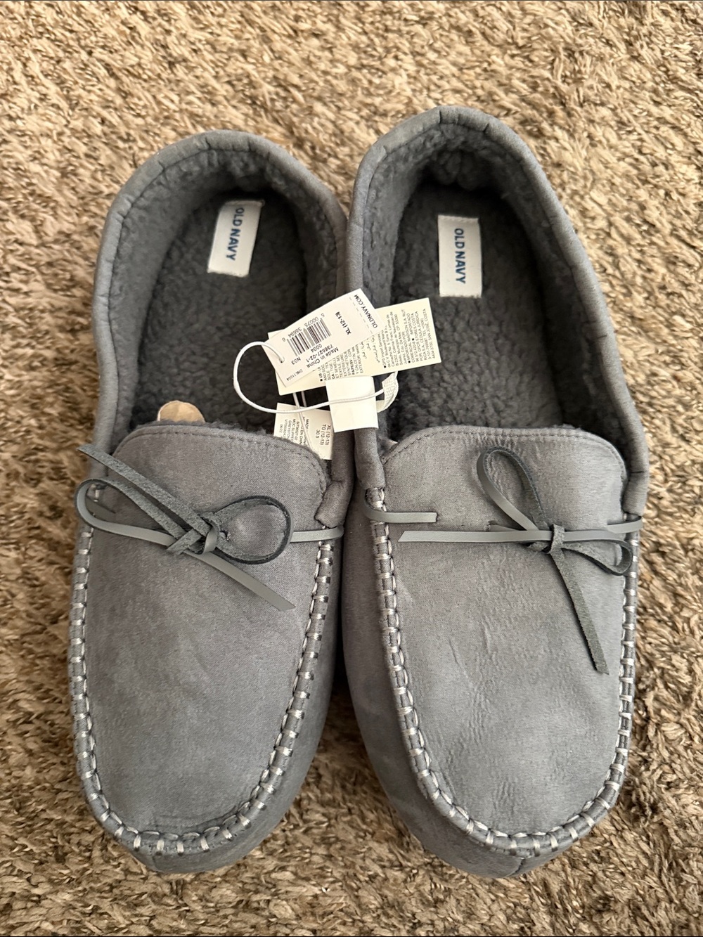 NWT Old Navy Men’s Faux Suede Grey Sherpa Fleece Lined Mocassin Slippers